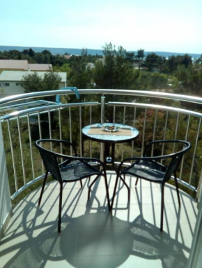 Отель Apartments Begonia  Стариград